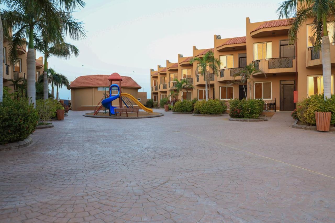 Alahlam Resort Yanbu Exterior photo